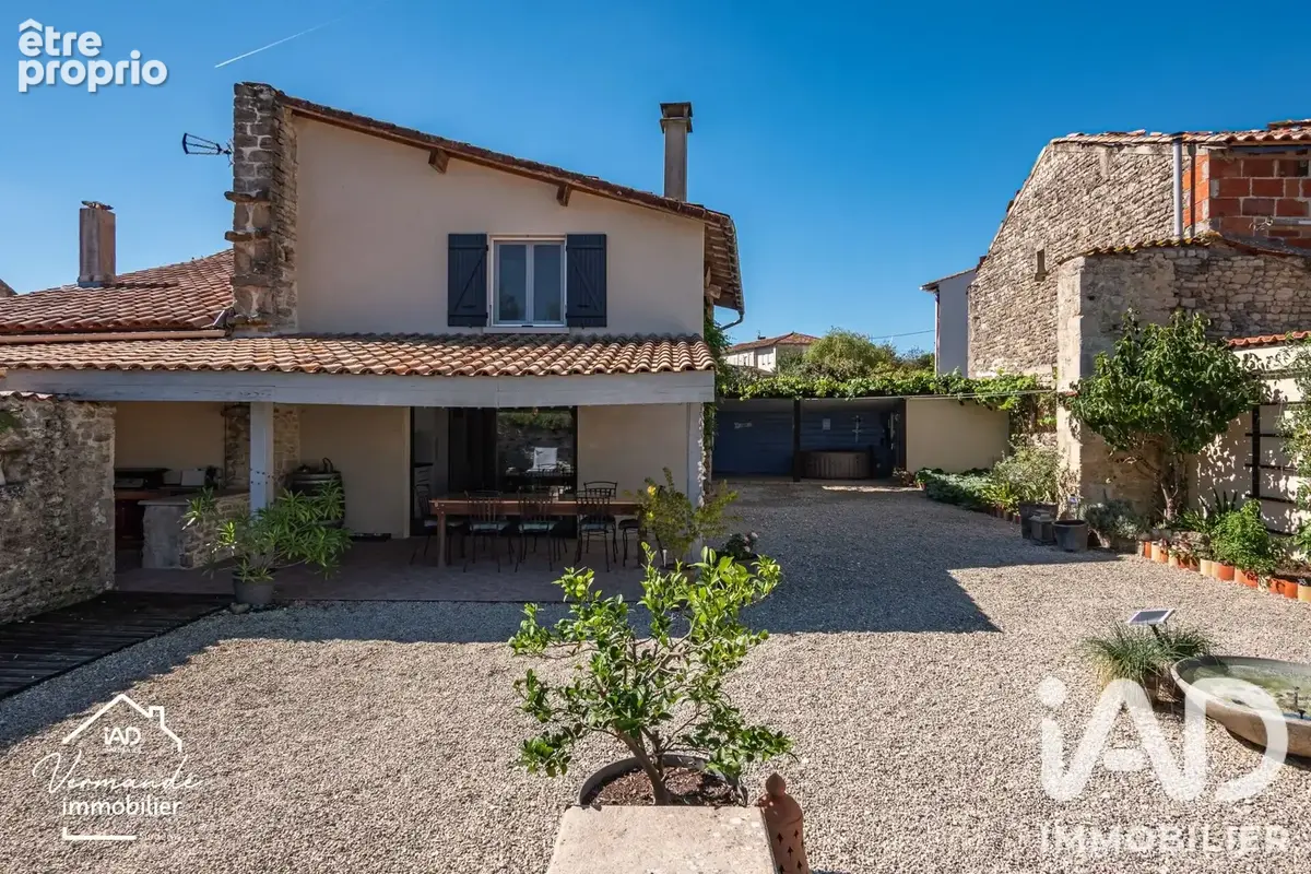 Photo 1 - Maison à COURANT