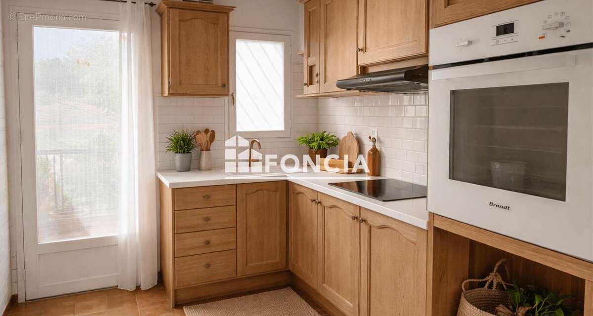 Appartement à SIX-FOURS-LES-PLAGES