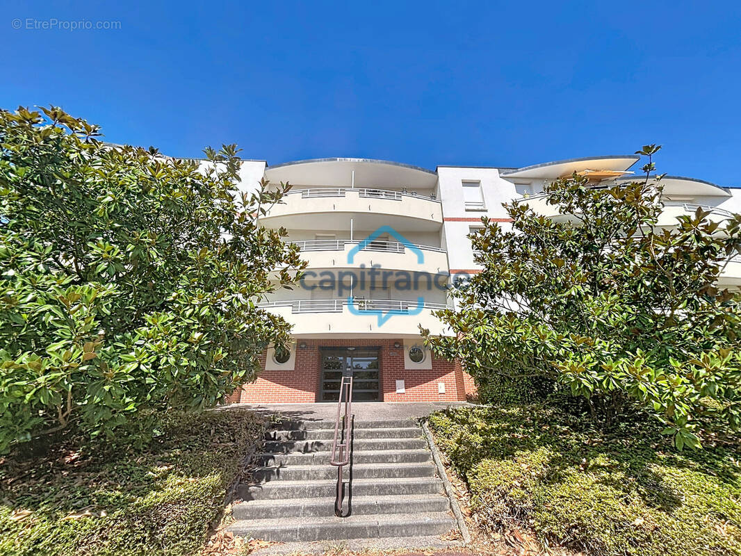 Appartement à PETIT-COURONNE