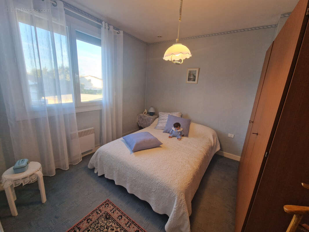 Maison à COURSAN