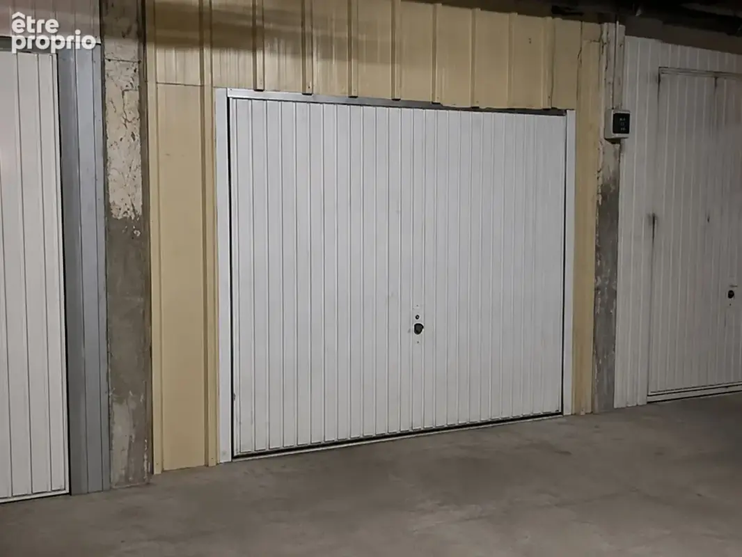 Photo Parking à Vitrolles au prix de 24 800€