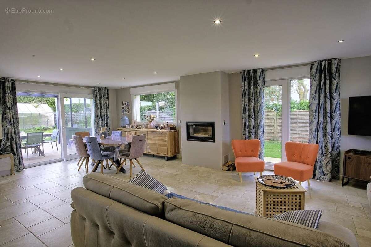 Maison à AMFREVILLE