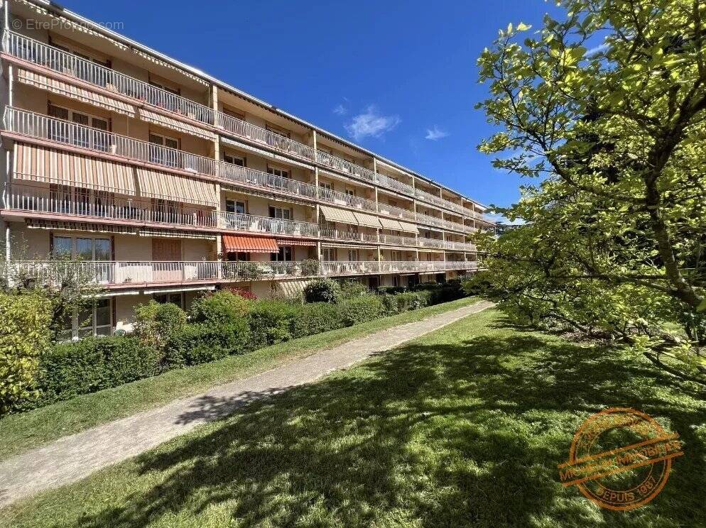 Appartement à CHAMPAGNE-AU-MONT-D'OR