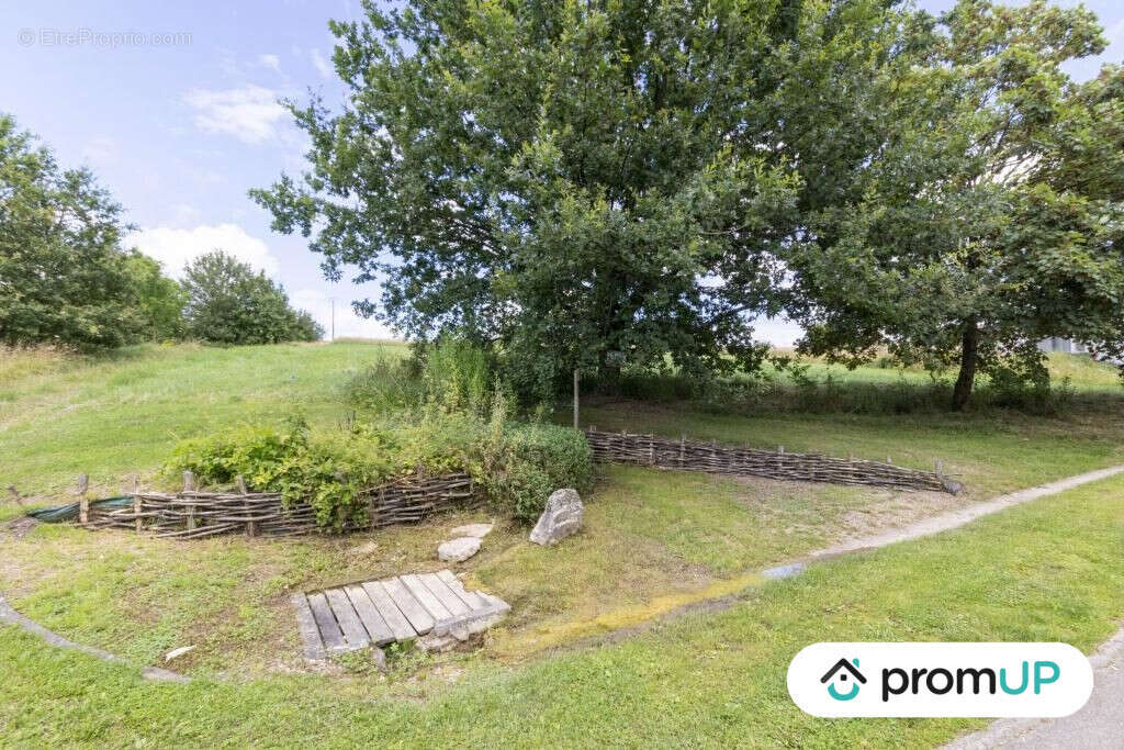 Terrain à GUENVILLER