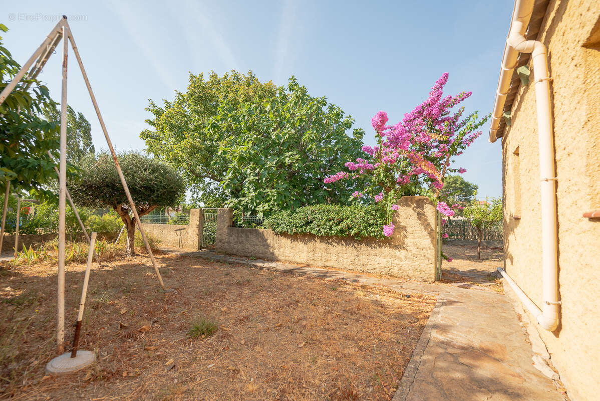 MaisonT5  avec 2 garages sur terrains clos - photo 71