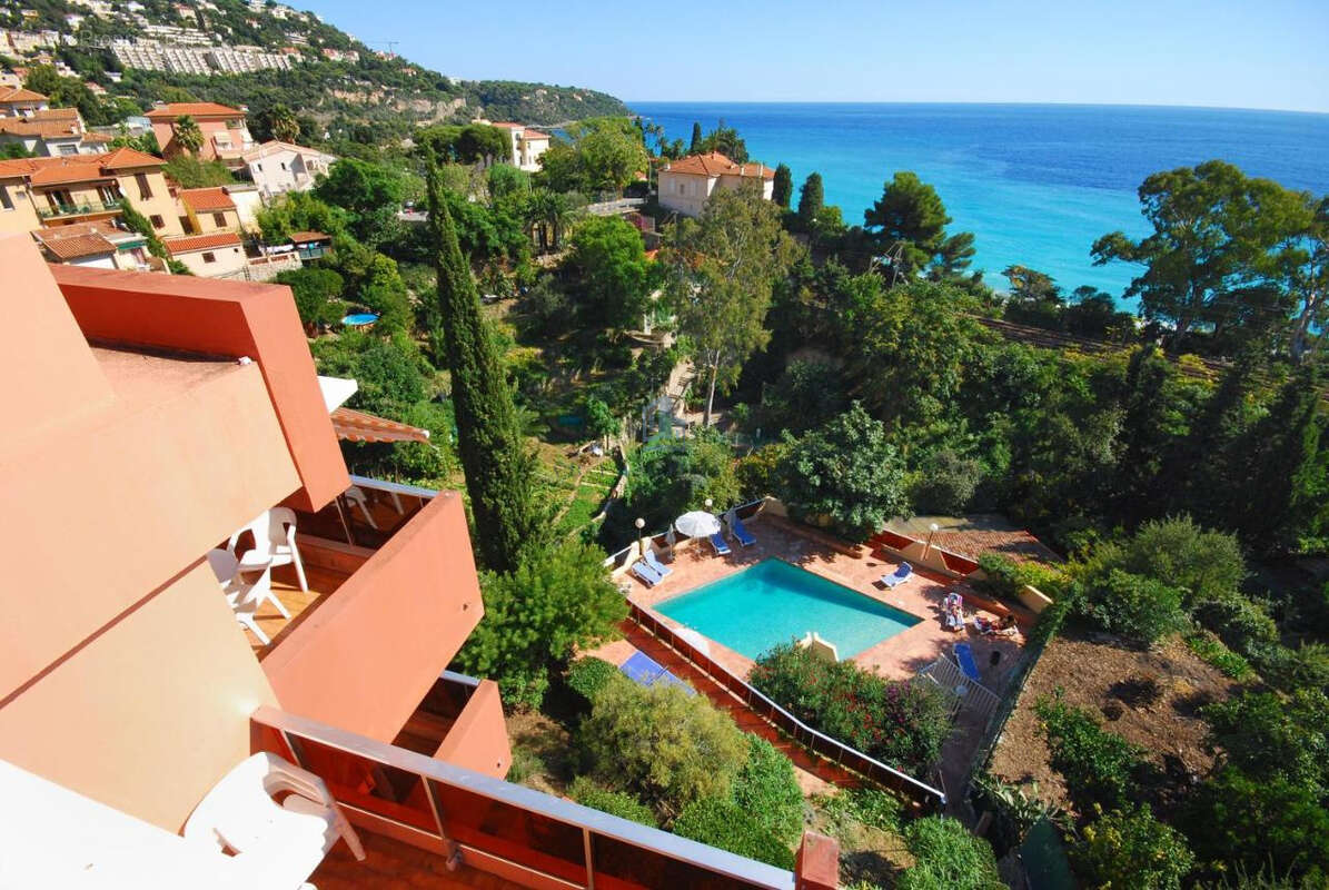 Appartement à ROQUEBRUNE-CAP-MARTIN