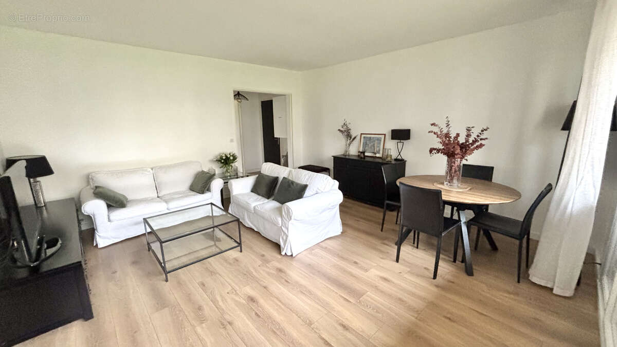 Appartement à ENGHIEN-LES-BAINS