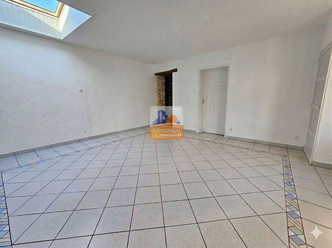 Maison à BOUGUENAIS