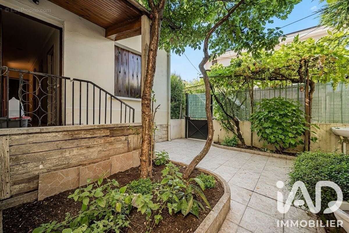 Maison 112 m² à Colombes  - photo 2