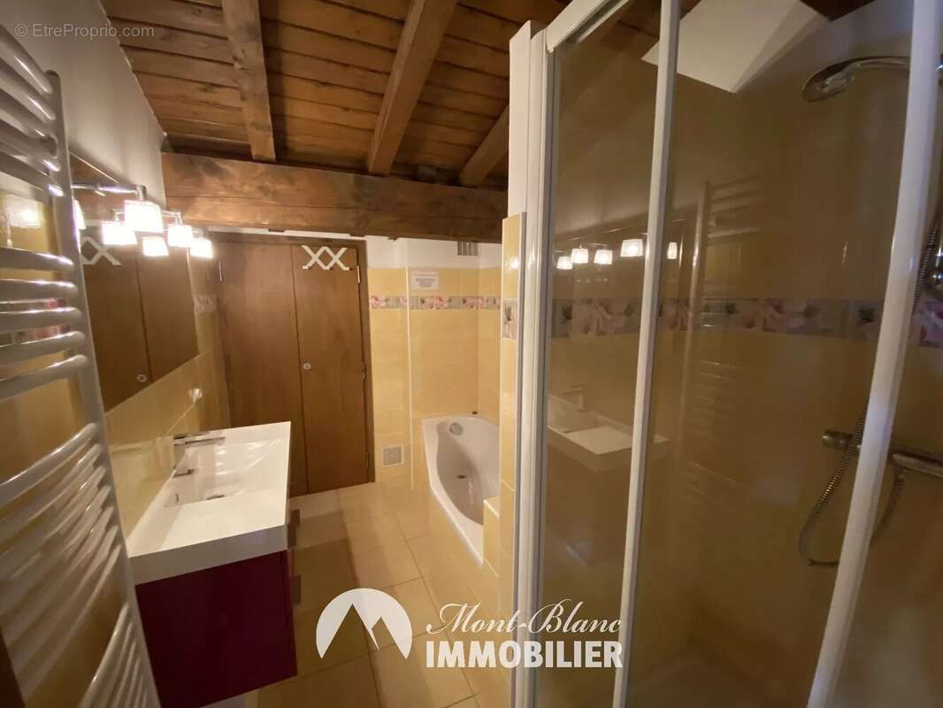 Appartement à COMBLOUX