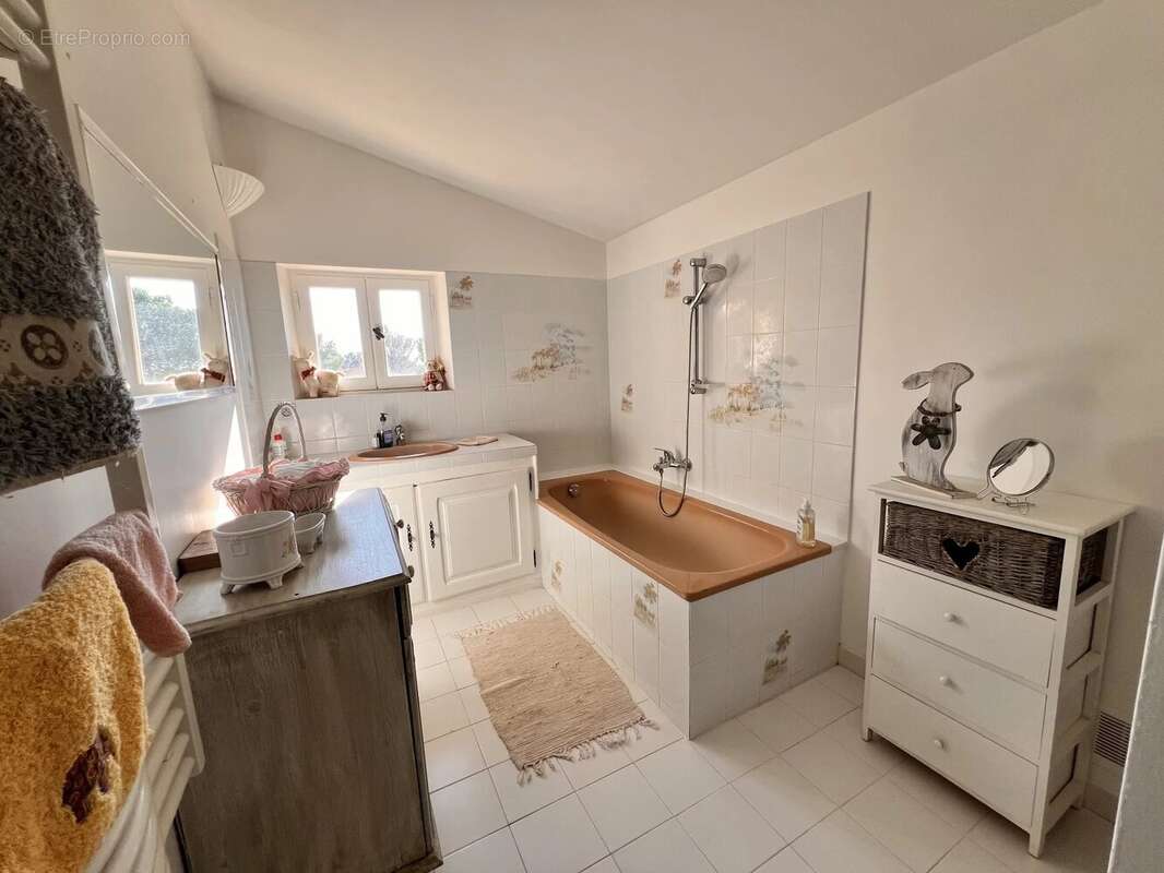 Maison à ROUSSILLON