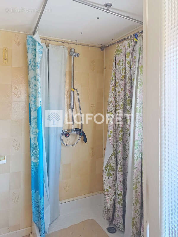 Maison  de village 3 faces 83 m² - 4 Chambres - Prades - photo 11