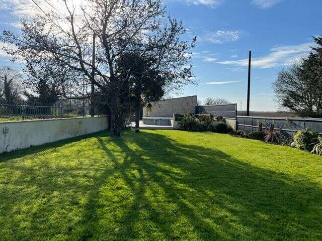 Maison à SAINT-HIPPOLYTE