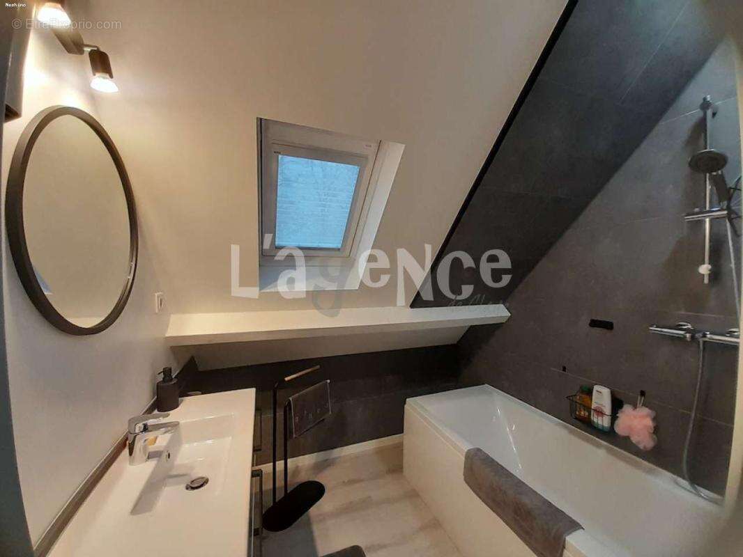 Maison à CLAYE-SOUILLY