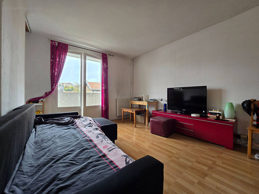 Appartement à FONTENAY-SOUS-BOIS