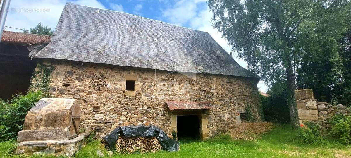 Maison à LACAPELLE-MARIVAL