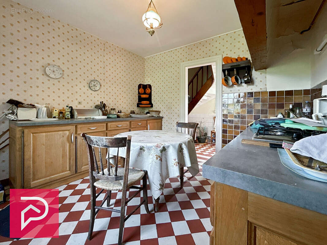 Maison à MENNEVAL