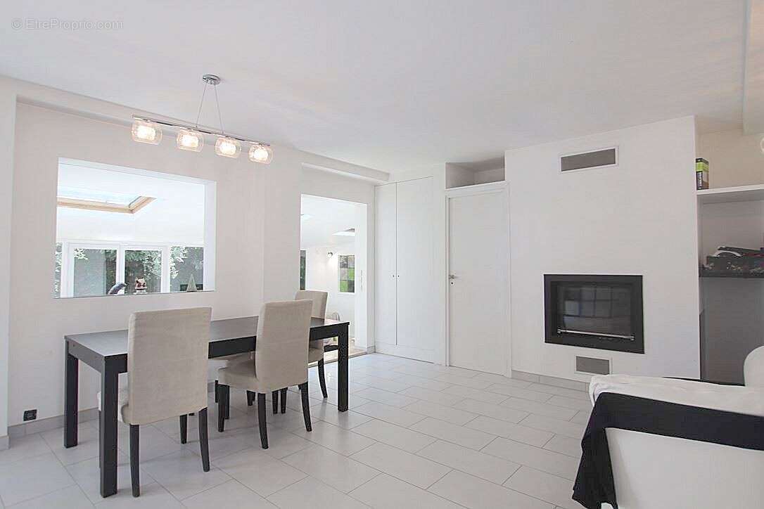 Maison à BOIS-D'ARCY