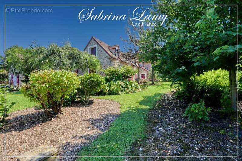  À Vendre : Élégante Propriété de Prestige en Pierre Meulière - 214 m² sur 2508 m² de Terrain - 5 chambres - photo 3