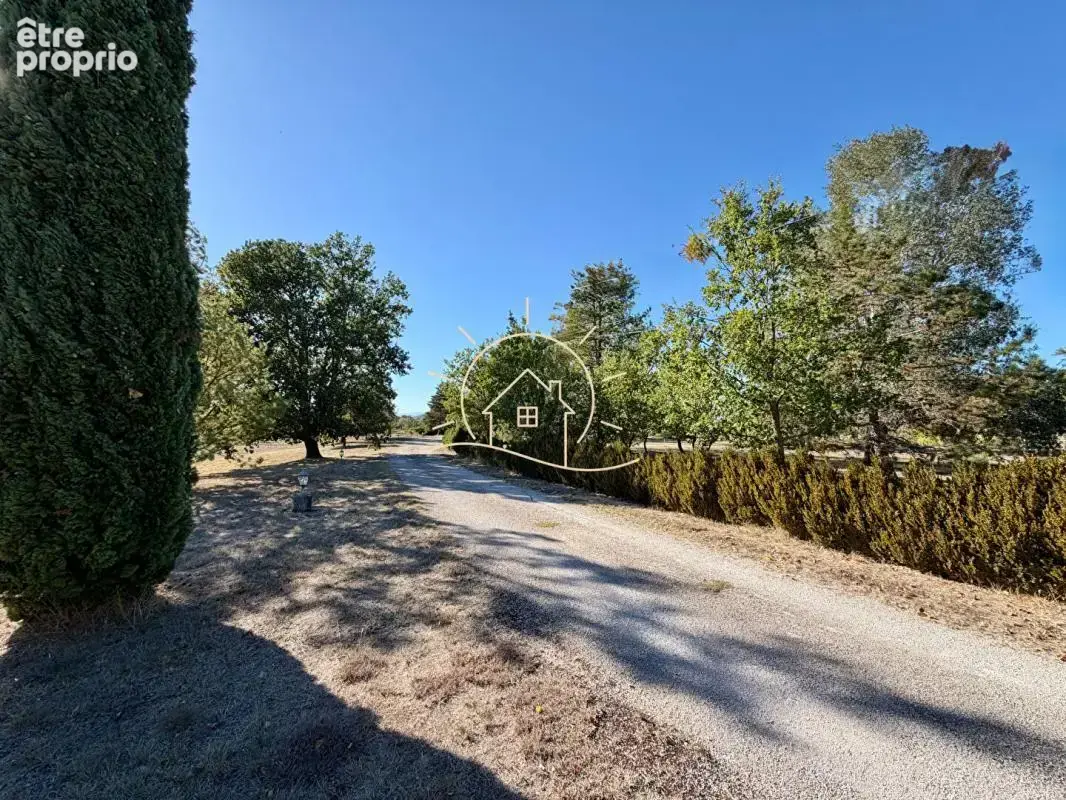 Propriété d'exception à Barjac au coeur de 8 hectares avec lac privé - photo 32