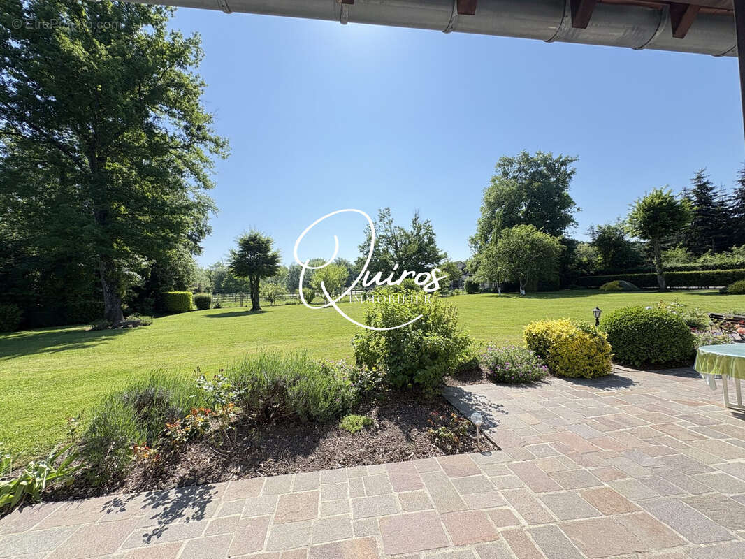 Maison à FONTAINEBLEAU