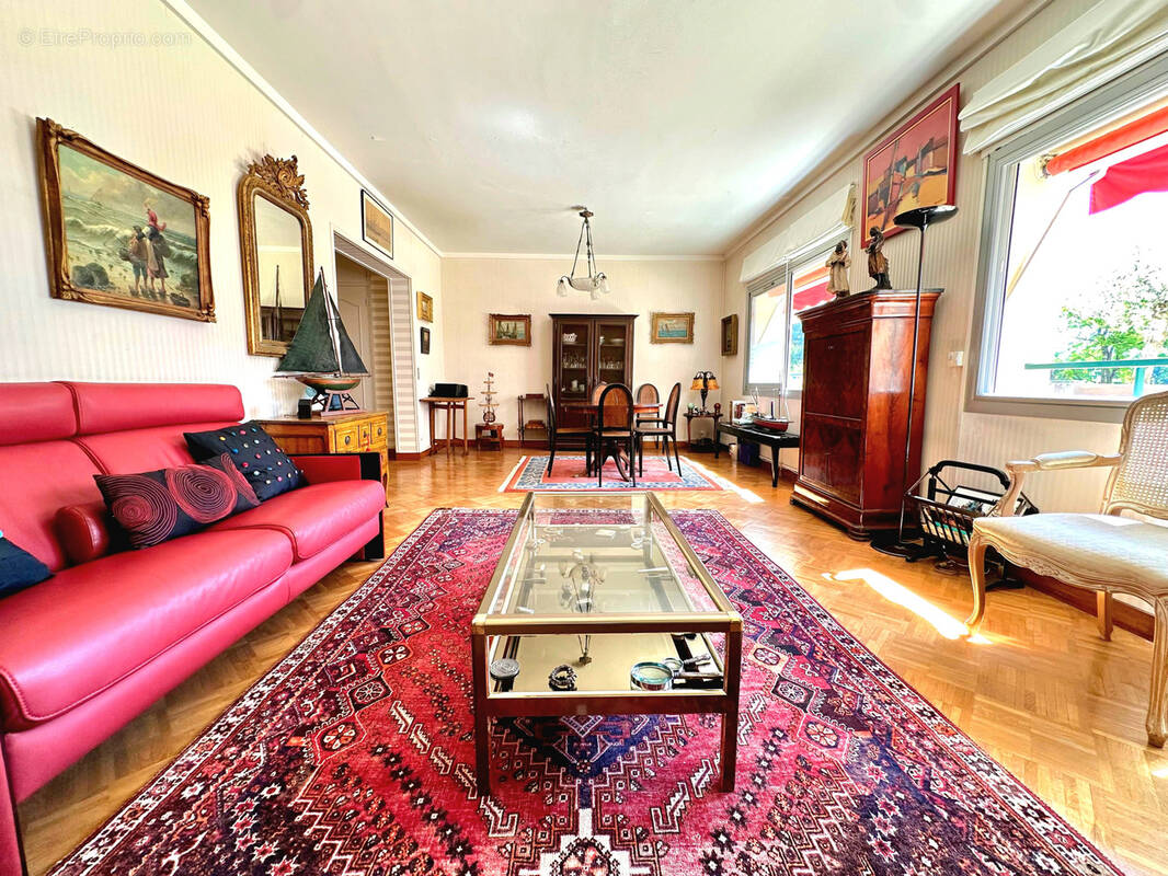 Appartement à MARSEILLE-8E