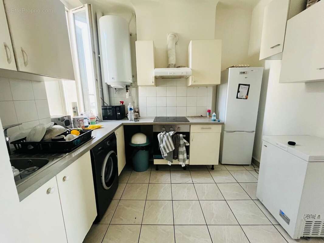 Appartement à MARSEILLE-3E