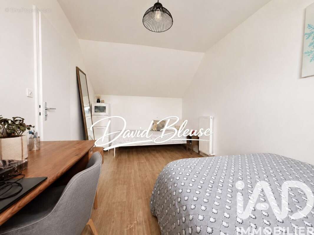 Maison 94 m² à Eragny  - photo 7