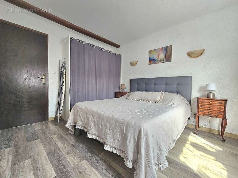 A vendre maison de 300 m2 divisées en 4 habitations, terrain 1395 m2, garage et terrain cOnstructible à MONTE (Haute Corse) - photo 22