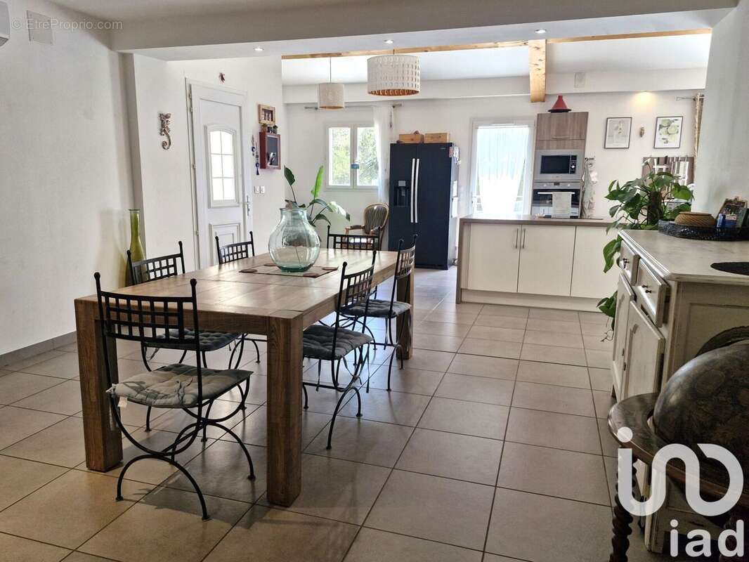 Photo 7 - Maison à LE REVEST-LES-EAUX