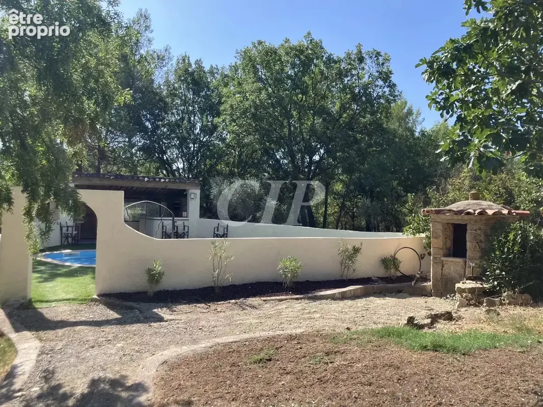 Flayosc maison t5 sur 1 hectare avec piscine - photo 20