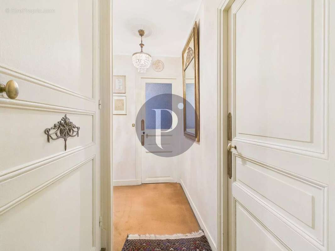 Maison à VERRIERES-LE-BUISSON