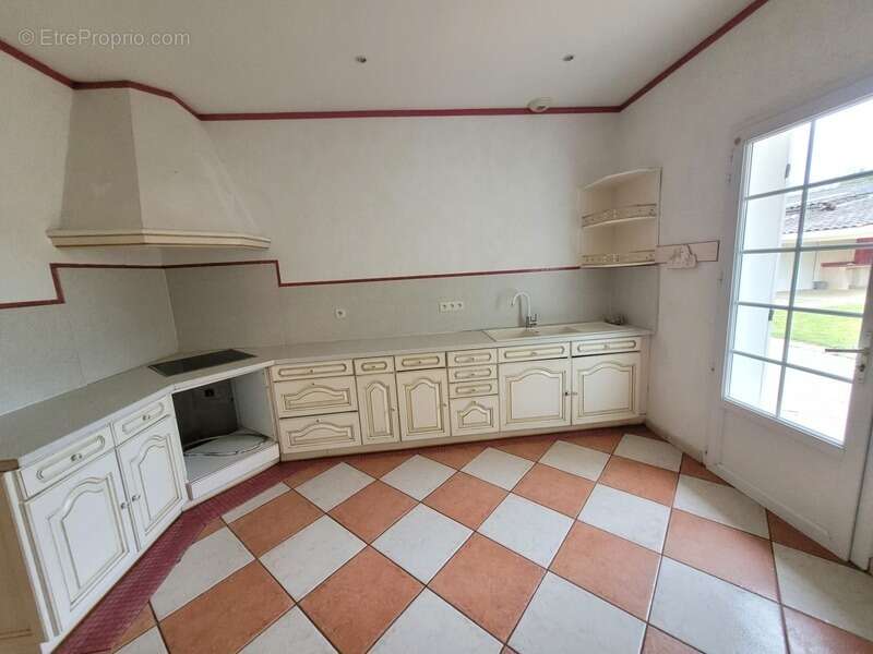 Maison à SAINT-LAURENT-MEDOC