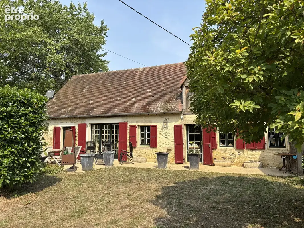 Maison à SAINT-DENIS-DE-JOUHET