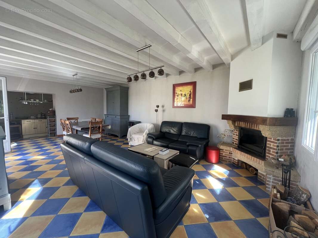 Maison à SAINT-SATURNIN