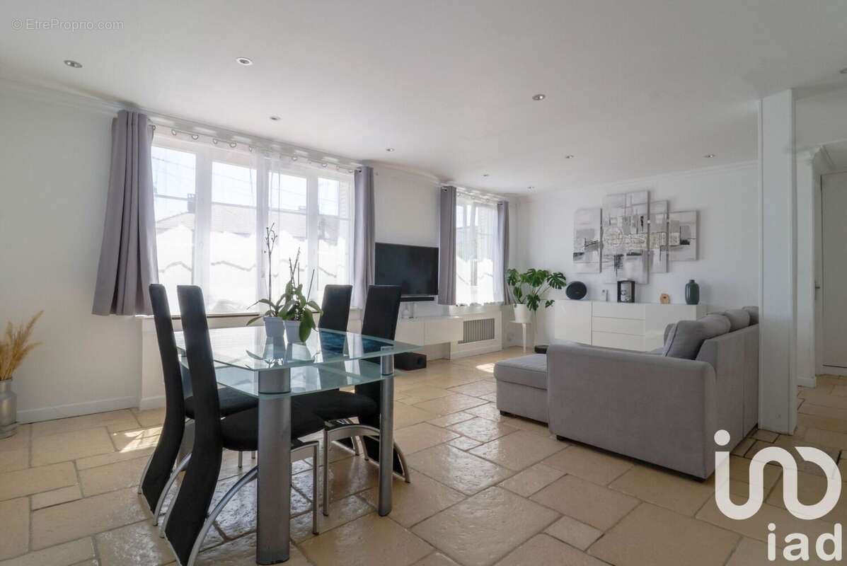 Photo 2 - Maison à SAULX-LES-CHARTREUX