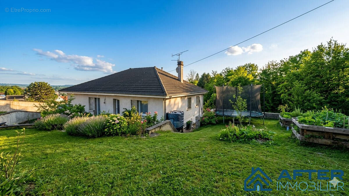 Maison à EINVILLE-AU-JARD