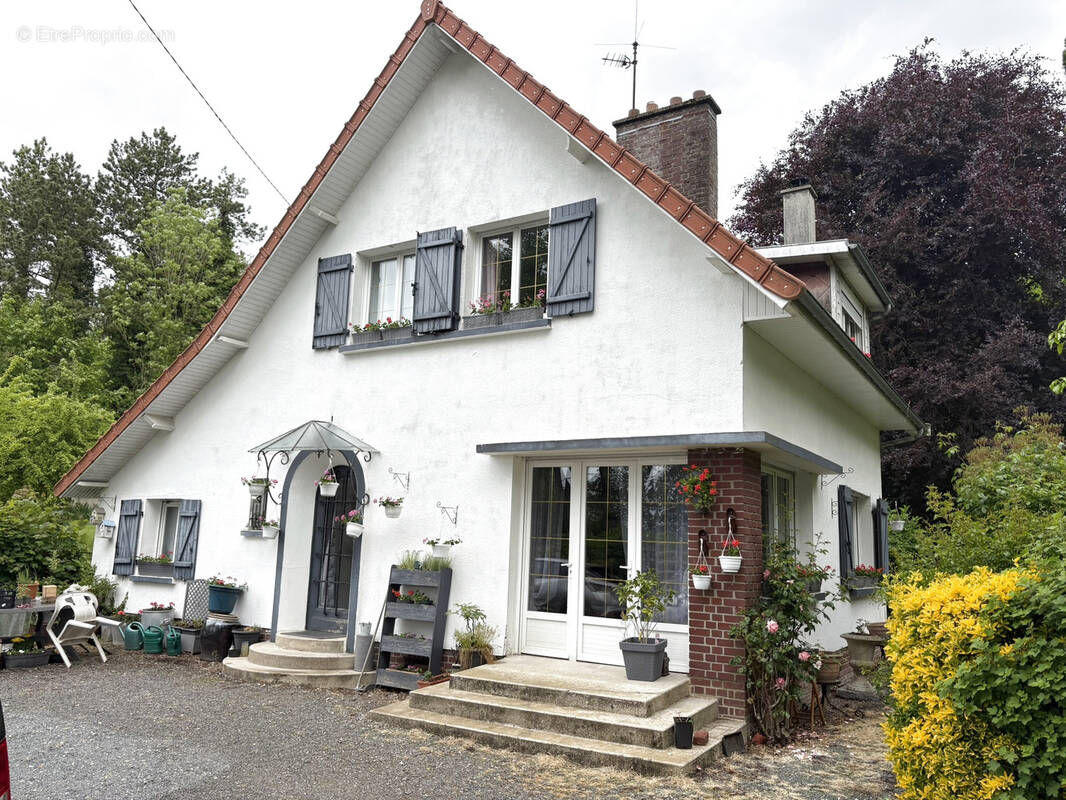 Maison à AUXI-LE-CHATEAU