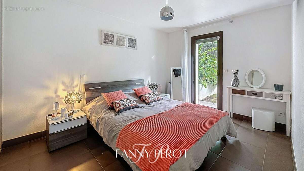Exceptionnelle villa de 205m² + terrain constructible à Saint-Cyprien - photo 14