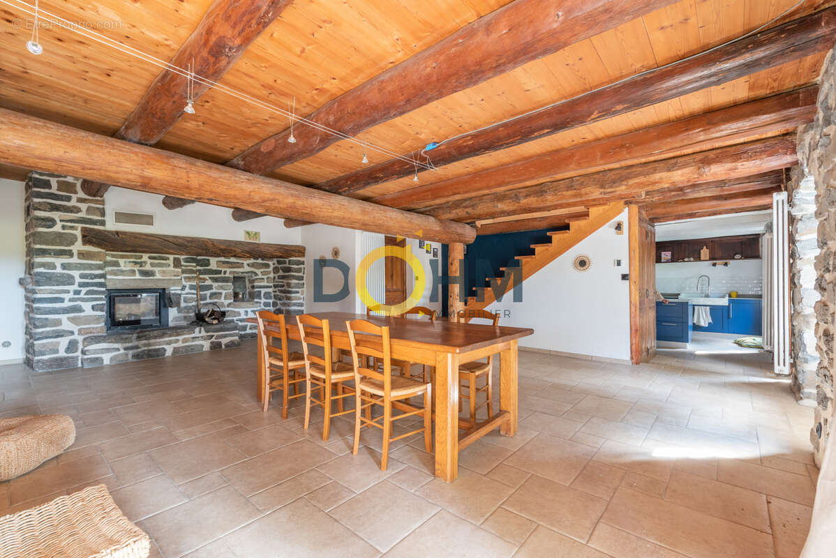 Maison à CHAMPCLAUSE