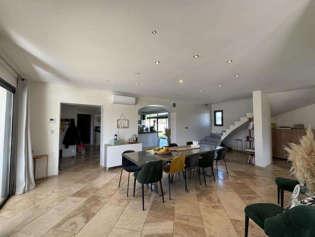 Maison à PIERREFEU-DU-VAR