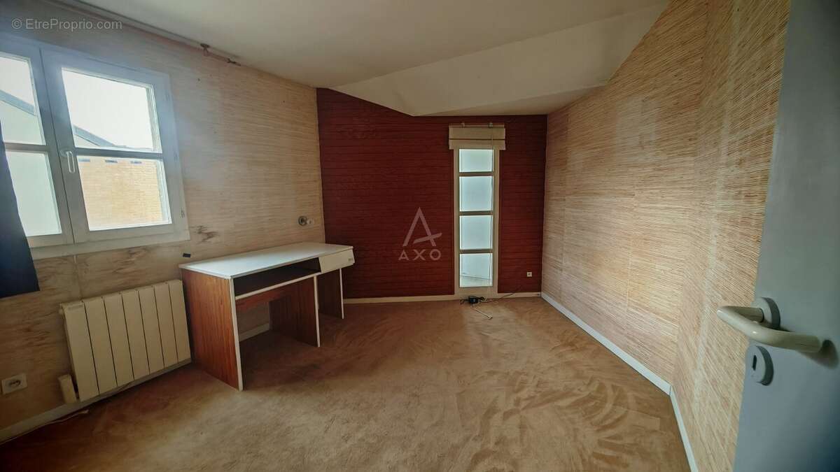 Appartement à EZANVILLE