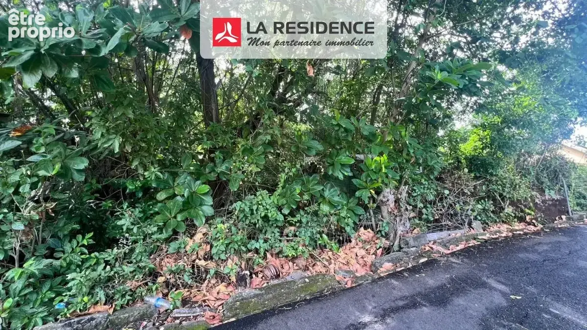 Terrain 293 m² à vendre à Fort-De-France (97200) - photo 2