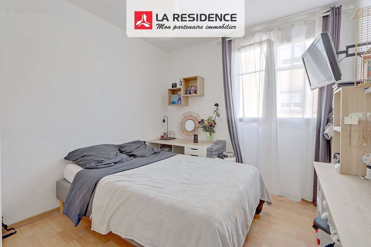 Appartement à COLOMBES