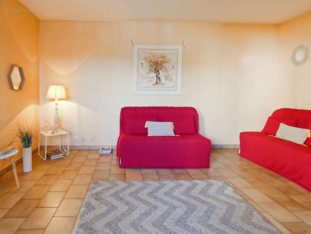 Uzès Centre – Appartement 43 m² avec loggia et parking – Résidence sécurisée - photo 5