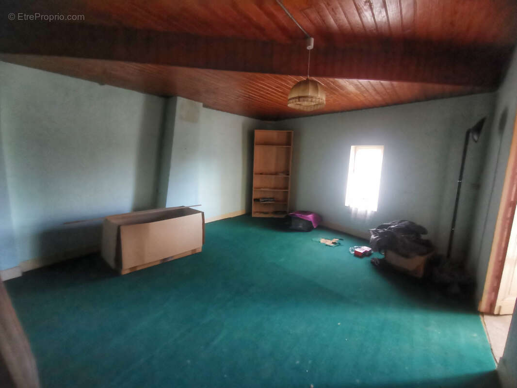 Maison à GOUDOURVILLE