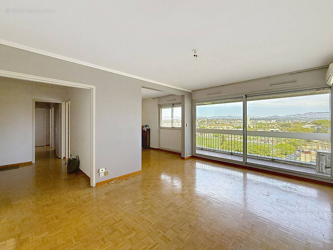 Appartement à MARSEILLE-10E