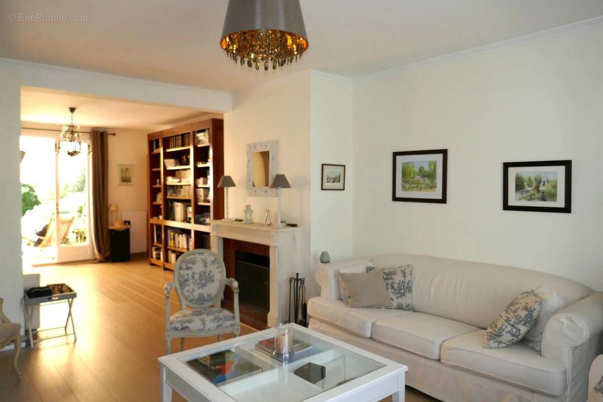 Maison à BOUCHEMAINE