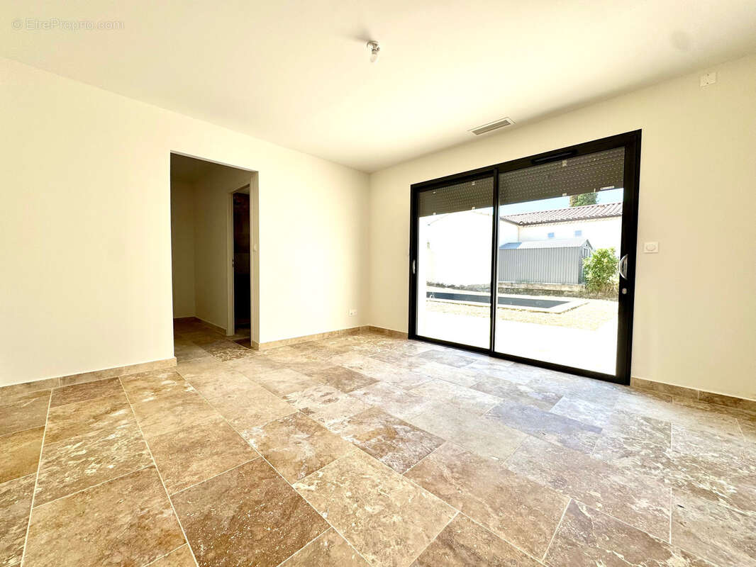 Maison à VAISON-LA-ROMAINE