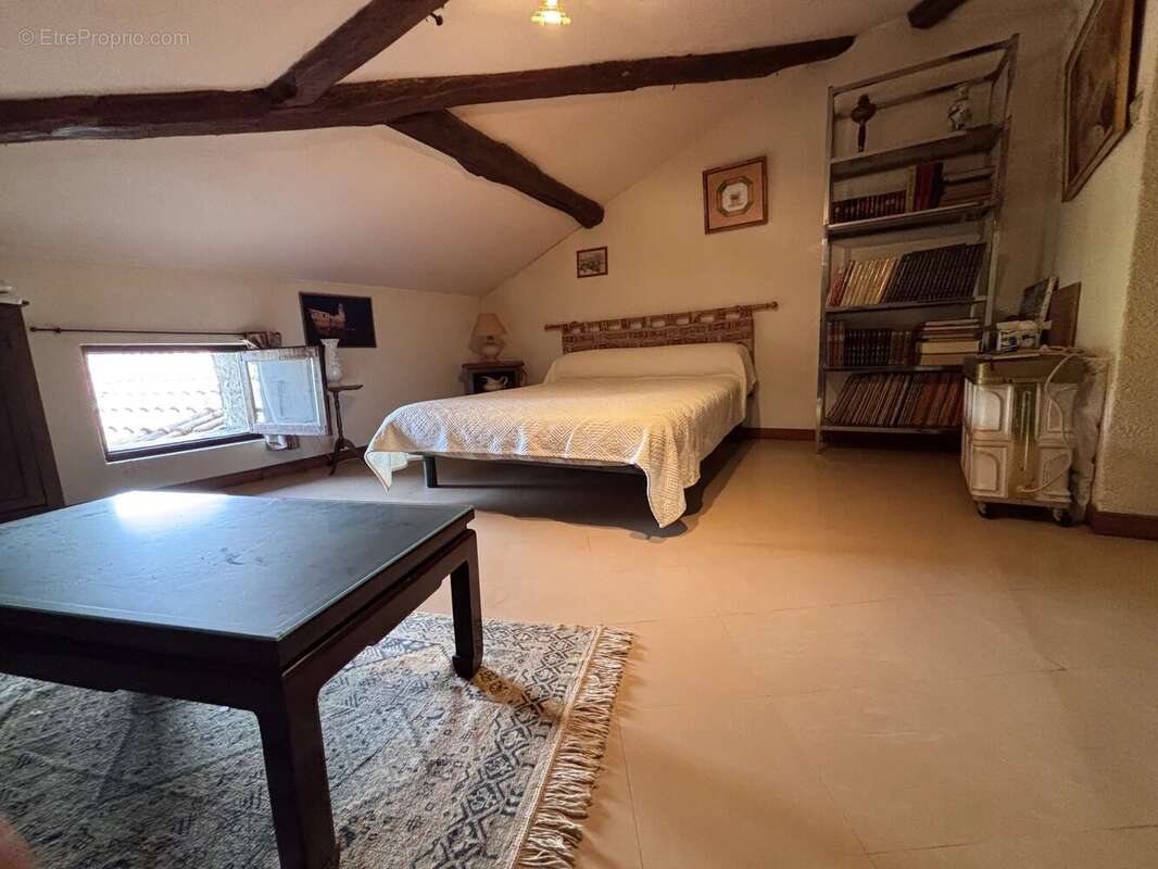 Maison à SAINT-AMADOU